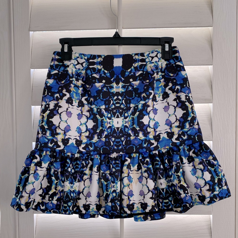 New Finders Keepers Exclusive Kaleidoscope Print Mini Skirt w/ Flounced Hem SZ S